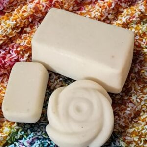 Handmade Oatmilk And Aloe Soap/Shampoo Bar